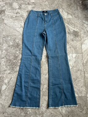Vintage Style YMI High Waisted Flare Jeans with Center Seams 9